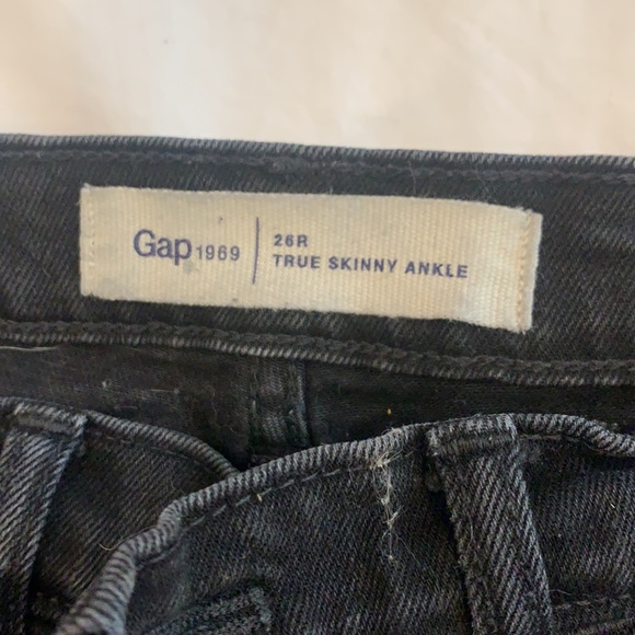 Gap black 26r jeans with velvet stripes on side - Picture 2 of 3